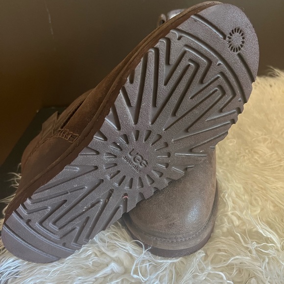 Ugg Booties 8 - Picture 5 of 9